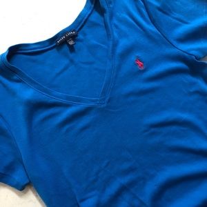 RALPH LAUREN 🦋 Stunning Blue T-shirt